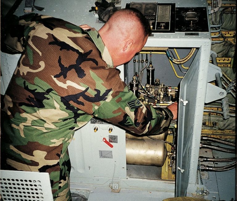 Air Force Aircraft Mechanic VocBio Vocational Biographies